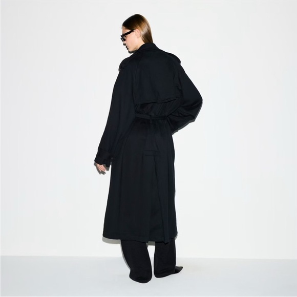 NEW Skims Boyfriend Fleece Onyx Oversized Black Trench Coat Revolve size XL NEW - Picture 5 of 9